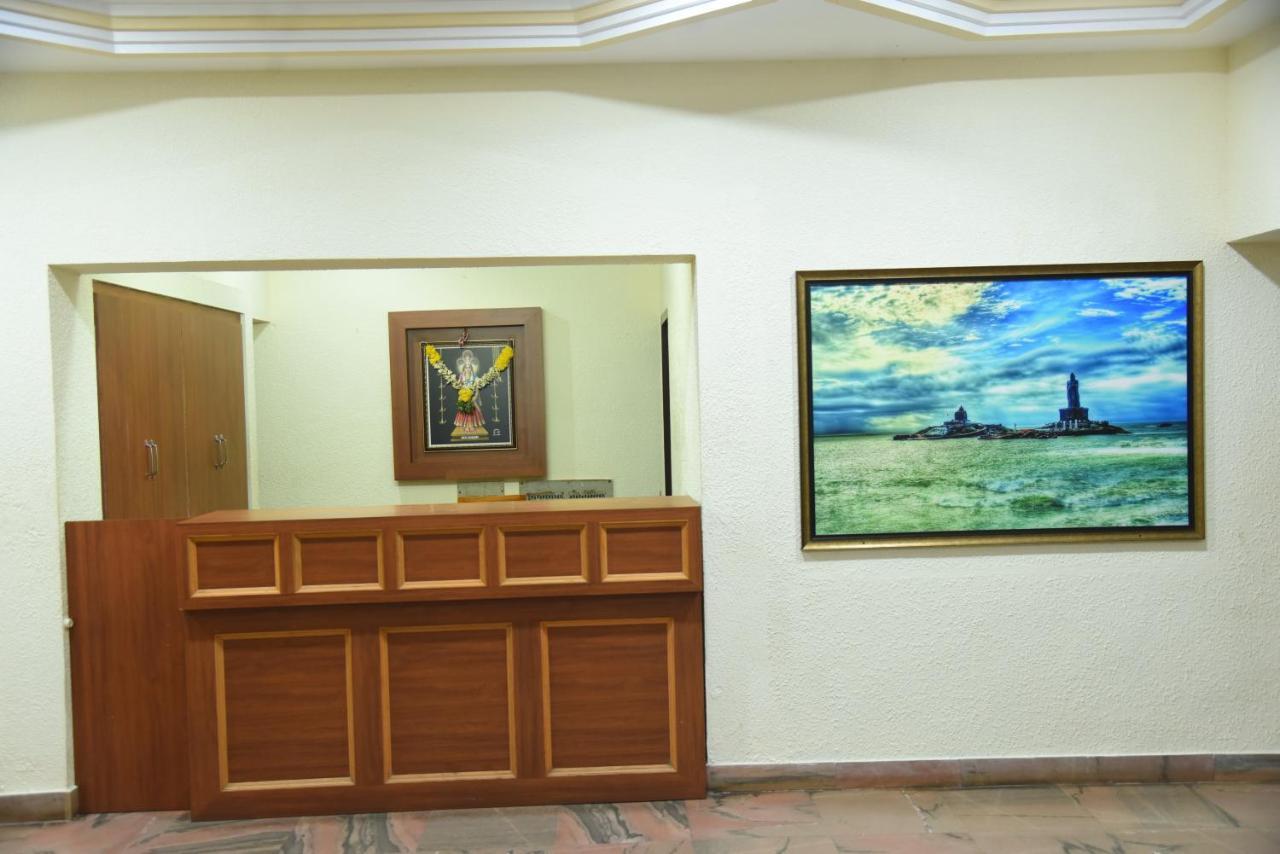 Hotel Raja Palace カンニヤークマリ エクステリア 写真