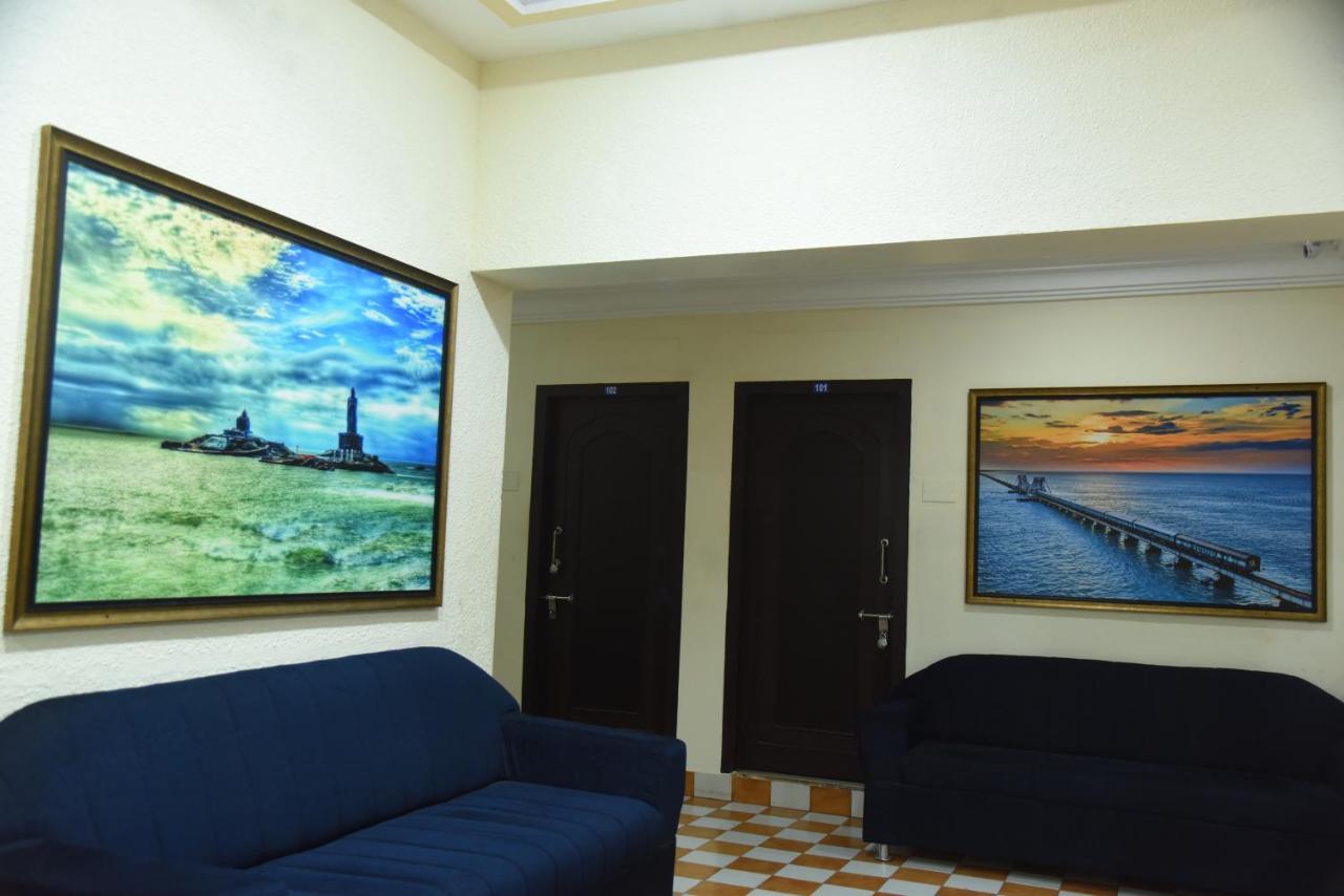 Hotel Raja Palace カンニヤークマリ エクステリア 写真